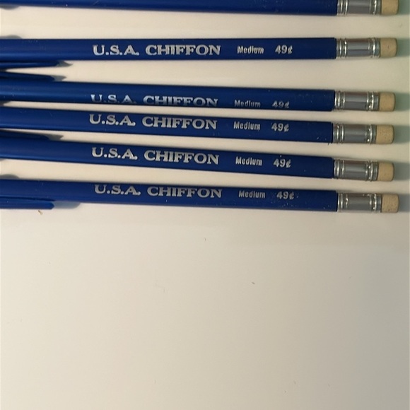 Vintage "U.S.A. Chiffon" Ball Pens by Berol USA 17 pens original box 1960’s/70’s - Picture 4 of 13